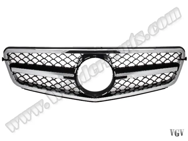 Mercedes C Serisi W204 2007-2013 Panjur Krom/Siyah Krom Çerçeve -AMG C63 | WENDER MA2043112